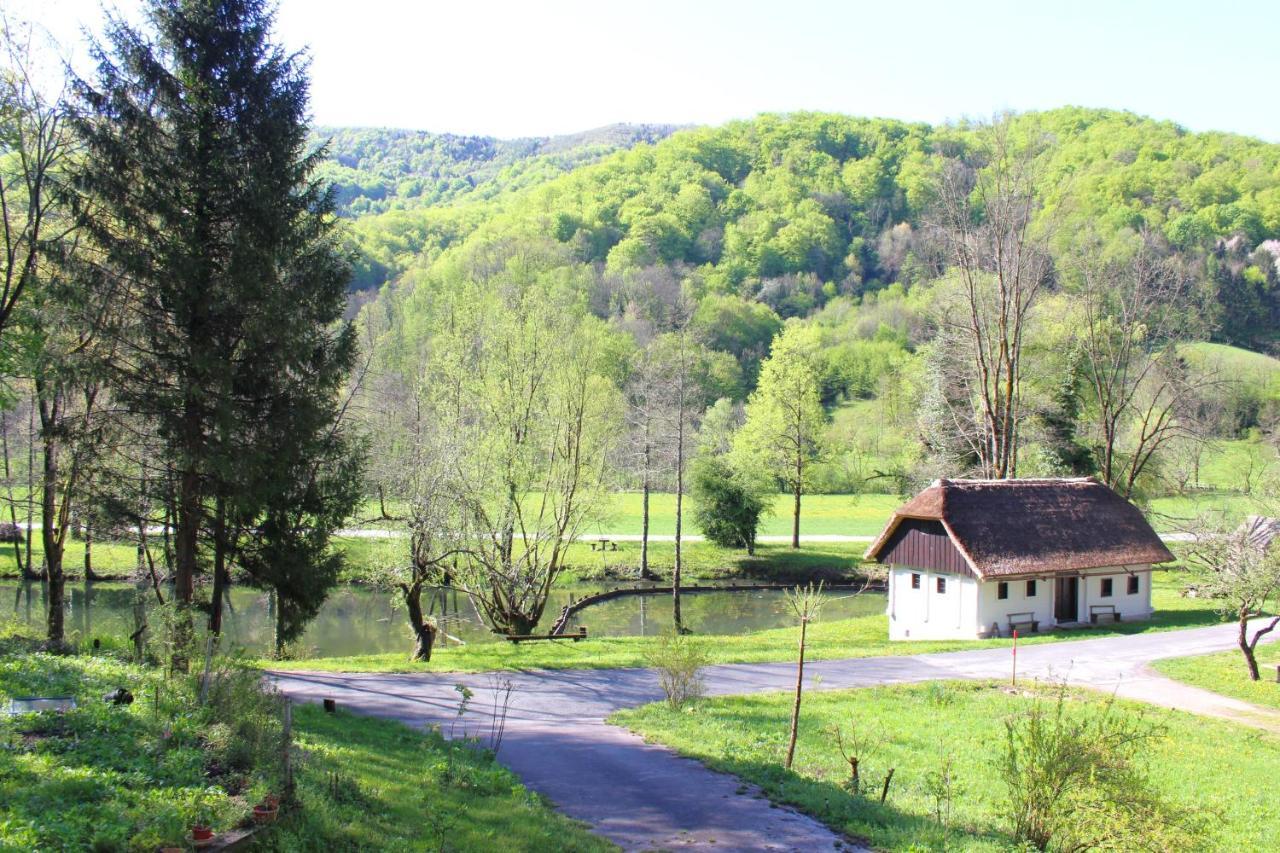 Ferienwohnung Art House Tufi Bistrica ob Sotli Exterior foto
